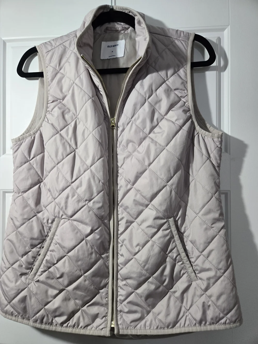 Old Navy Quilted Sleeveless Vest - Light Rose Gold With Pockets Size Medium